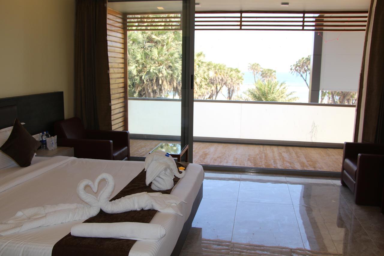 Krishna Beach Resorts - Diu Exteriör bild