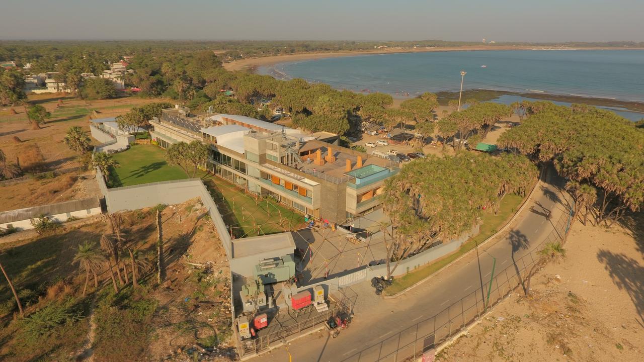 Krishna Beach Resorts - Diu Exteriör bild