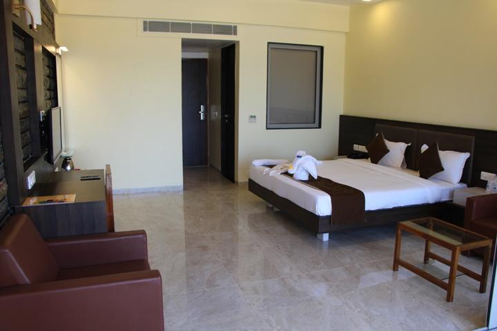 Krishna Beach Resorts - Diu Exteriör bild