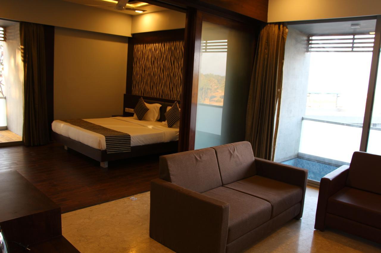 Krishna Beach Resorts - Diu Exteriör bild