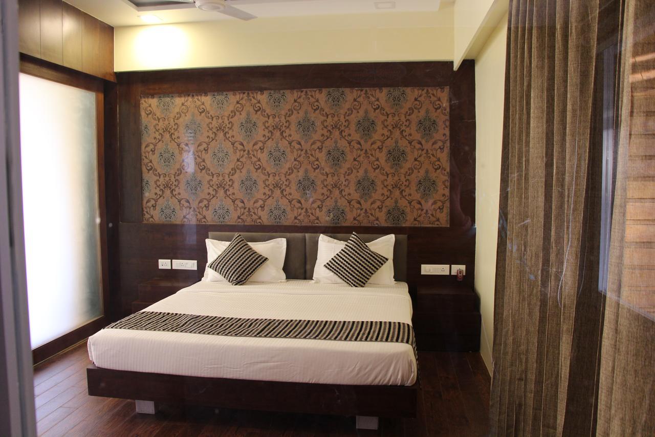 Krishna Beach Resorts - Diu Exteriör bild